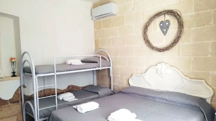 Tek Büyük veya İki Ayrı Yataklı Oda