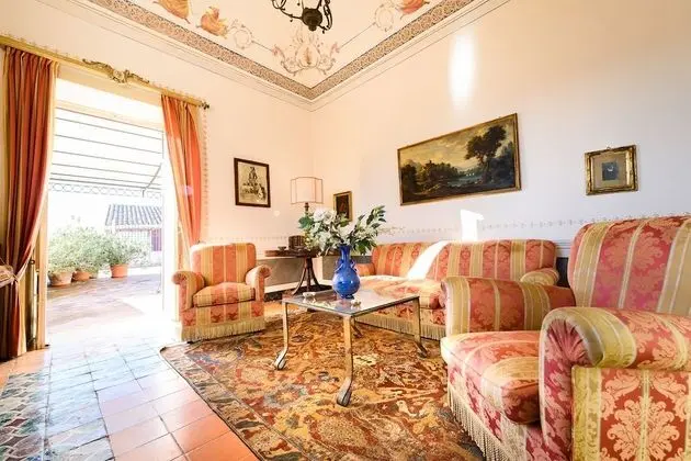 Junior Süit, 1 Büyük (Queen) Boy Yatak, Bahçe Manzaralı