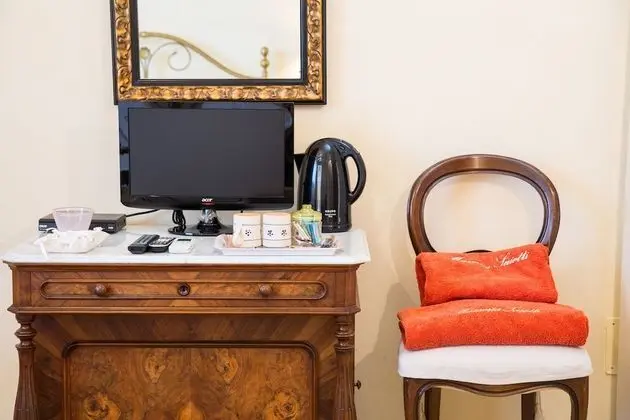 Deluxe Tek Büyük veya İki Ayrı Yataklı Oda, Banyolu/Duşlu