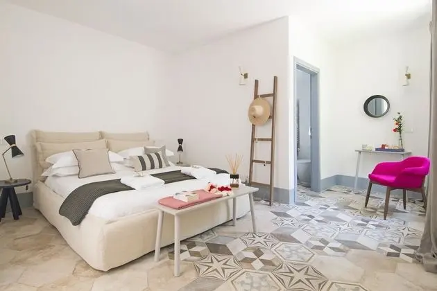 Classic Tek Büyük Yataklı Oda