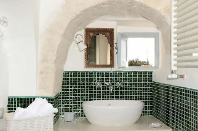 Tek Büyük veya İki Ayrı Yataklı Oda, Küçük Mutfak (Sandy)