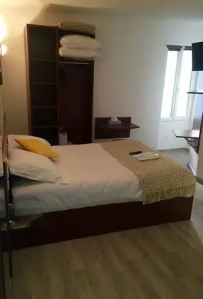 Classic Tek Büyük Yataklı Oda
