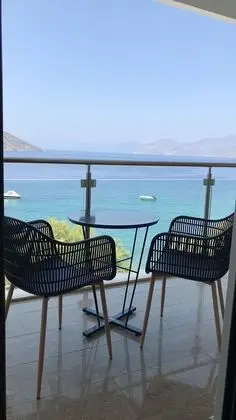 Deluxe Tek Büyük Yataklı Oda, Balkon, Deniz Manzaralı