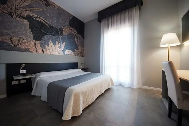 Tek Büyük Yataklı Oda, 1 Büyük (Queen) Boy Yatak