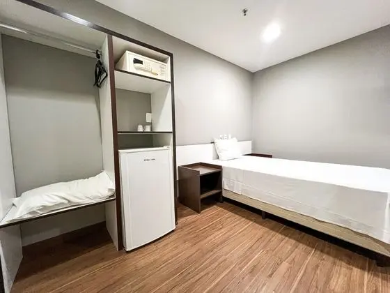 Quarto Twin Standard