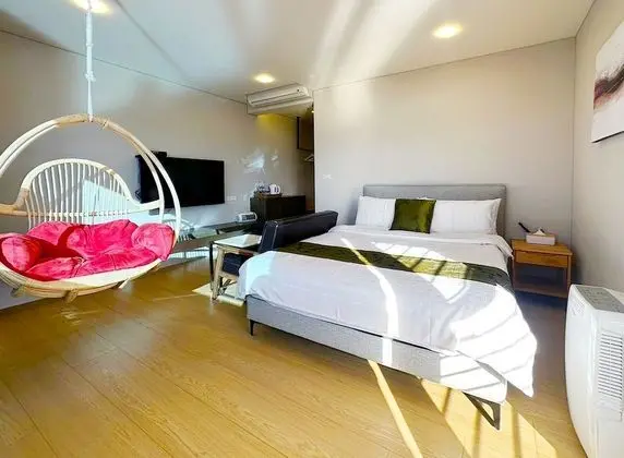 Comfort Tek Büyük Yataklı Oda