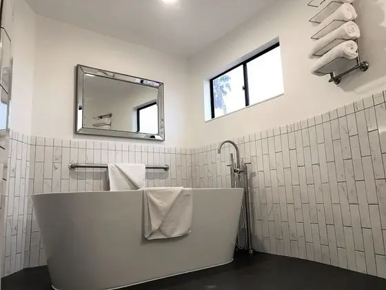Grand Oda, 1 En Büyük (King) Boy Yatak