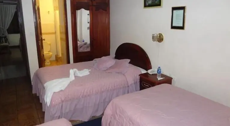 Standard Üç Kişilik Oda, Banyolu/Duşlu, Şehir Manzaralı