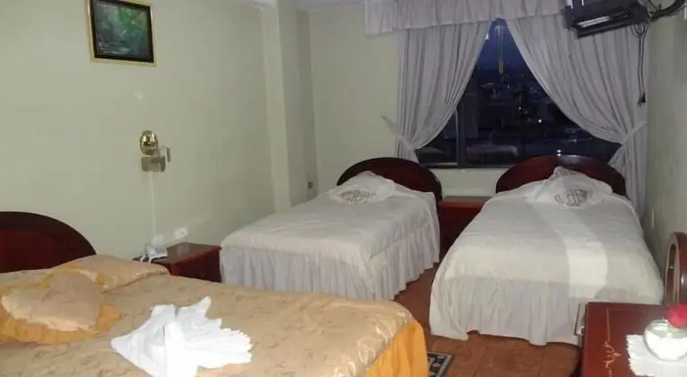 Standard Üç Kişilik Oda, Banyolu/Duşlu, Şehir Manzaralı