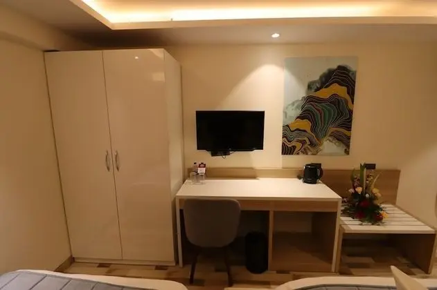 Superior Tek Büyük veya İki Ayrı Yataklı Oda