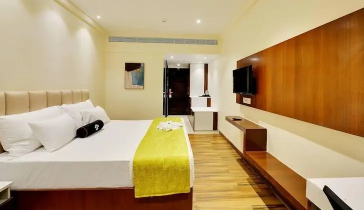 Deluxe Tek Büyük Yataklı Oda