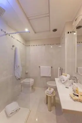 Tek Kişilik Oda, 1 Tek Kişilik Yatak