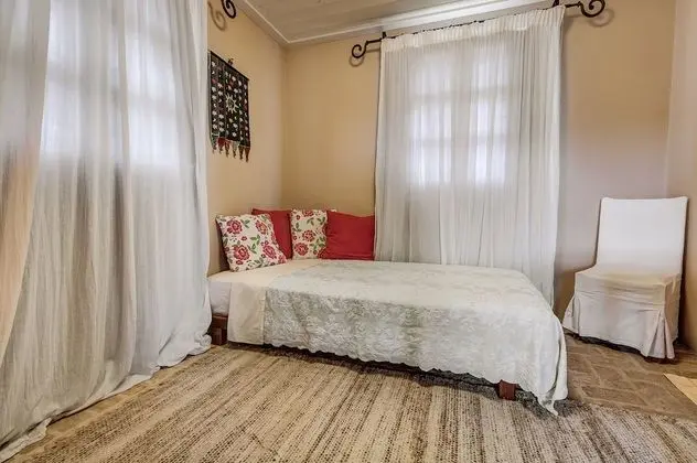 Traditional Apart Daire