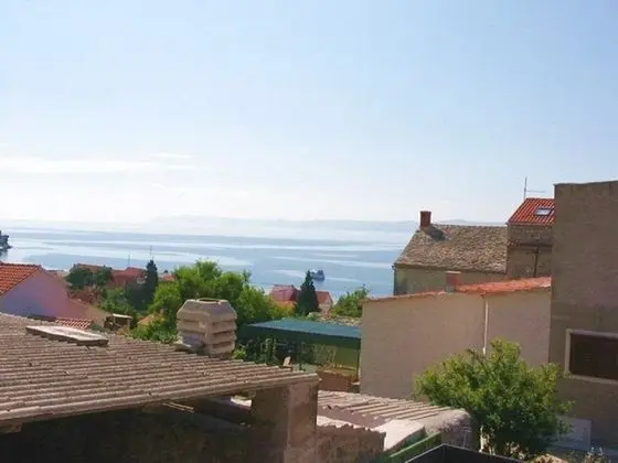 Stüdyo (Mat - in a cosy stone house - SA1(2))