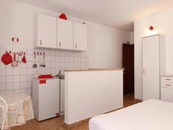 Stüdyo (Mat - in a cosy stone house - SA1(2))