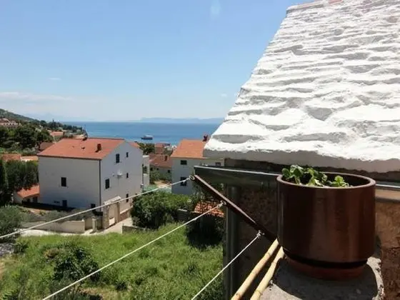 Stüdyo (Mat - in a cosy stone house - SA1(2))