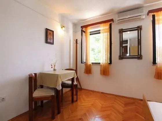 Stüdyo (Mat - in a cosy stone house - SA2(2))