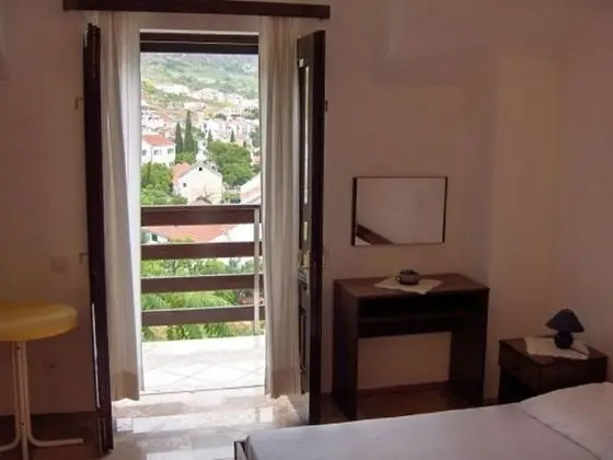 Stüdyo (Mat - in a cosy stone house - SA3(2))