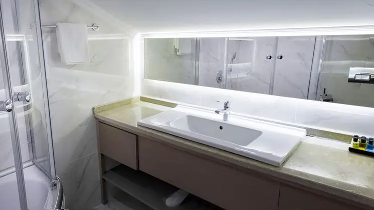 Deluxe Çatı Katı Oda
