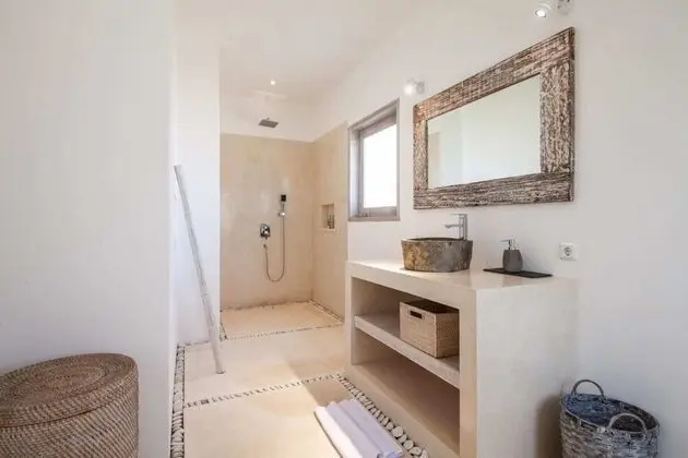 Basic Villa, Birden Çok Yatak