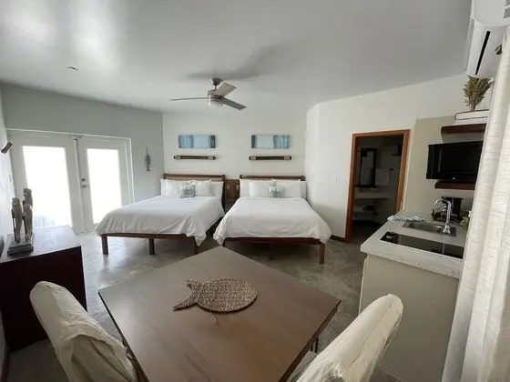 Ocean View Junior Suite, 2 Queen beds, Pool Deck