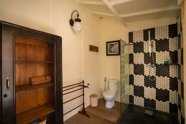 Villa (Layar)