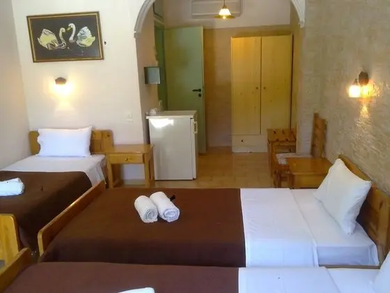 Üç Kişilik Oda