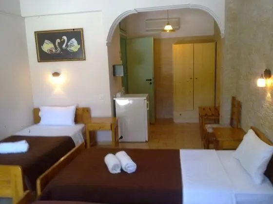 Üç Kişilik Oda