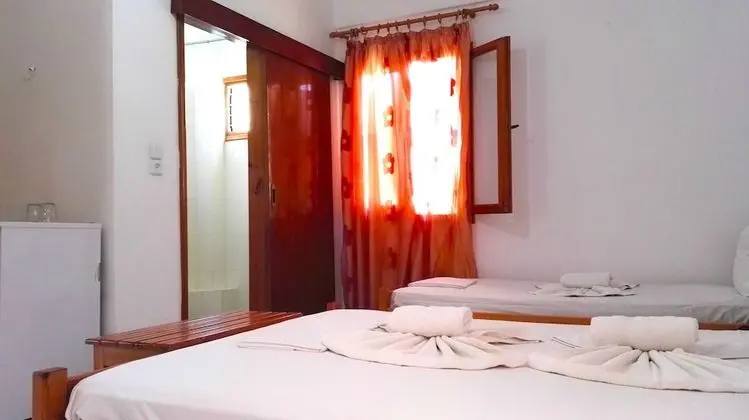 Üç Kişilik Oda