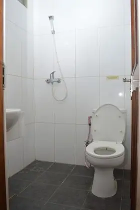 Üç Kişilik Oda