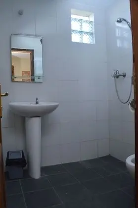 Üç Kişilik Oda