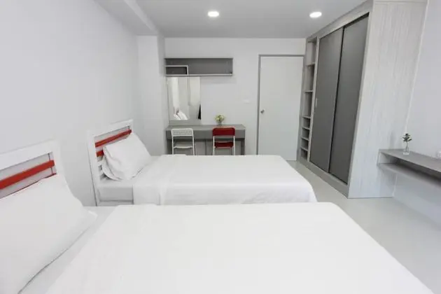 Twin Beds Room