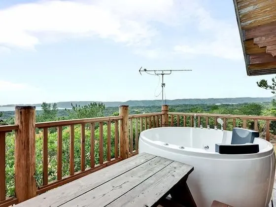 Deluxe Kır Evi