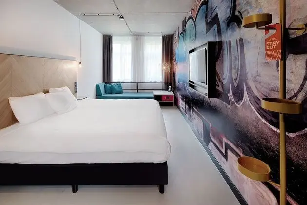 Comfort Tek Büyük Yataklı Oda