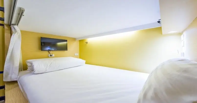 Business Class Female Dormitory