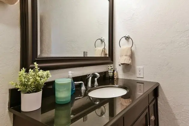 Daire (Matchplay - RESORT AMENITIES W/ INDOO)