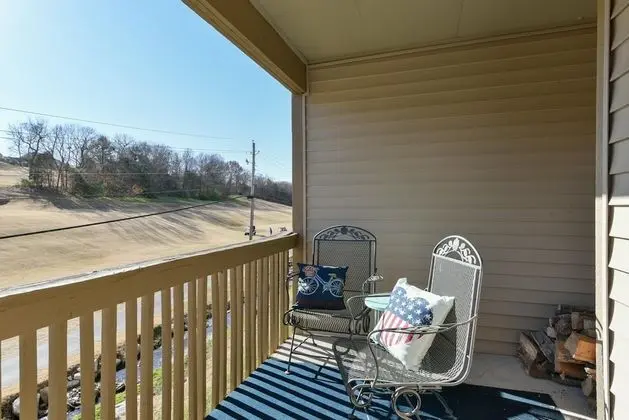 Daire (Matchplay - RESORT AMENITIES W/ INDOO)