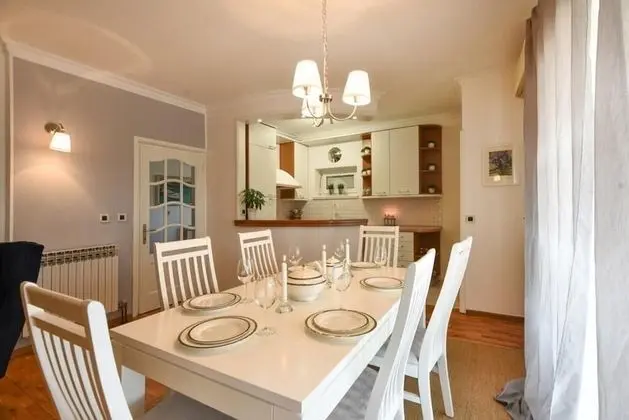 Comfort Apart Daire, 3 Yatak Odası, Havuz Kullanımı, Bahçe Manzaralı