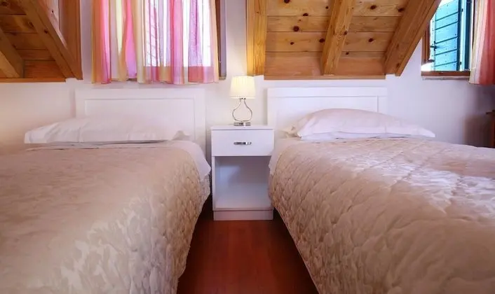 İki Ayrı Yataklı Oda