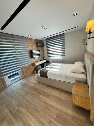 Deluxe Oda,Bahçe Manzaralı,Arka Cephe