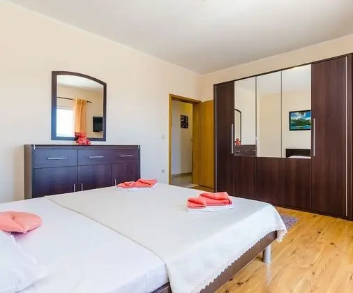 Villa (Three Bedroom Apartment with Terrace )