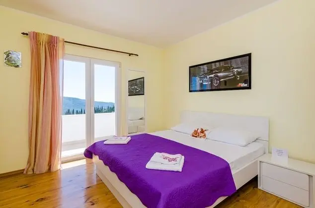 Villa (Three Bedroom Apartment with Terrace )