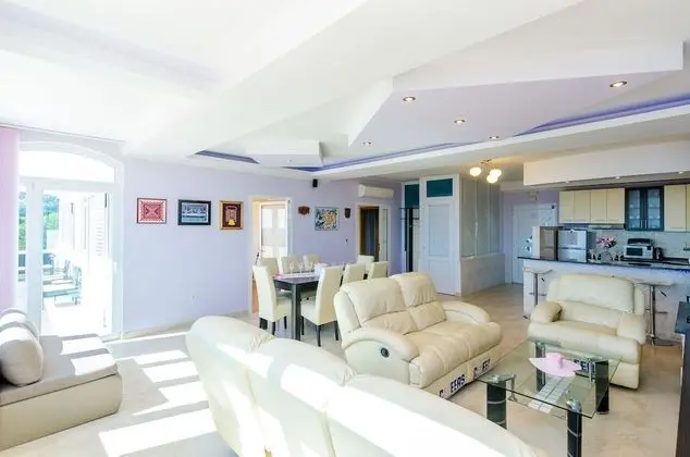 Villa (Three Bedroom Apartment with Terrace )