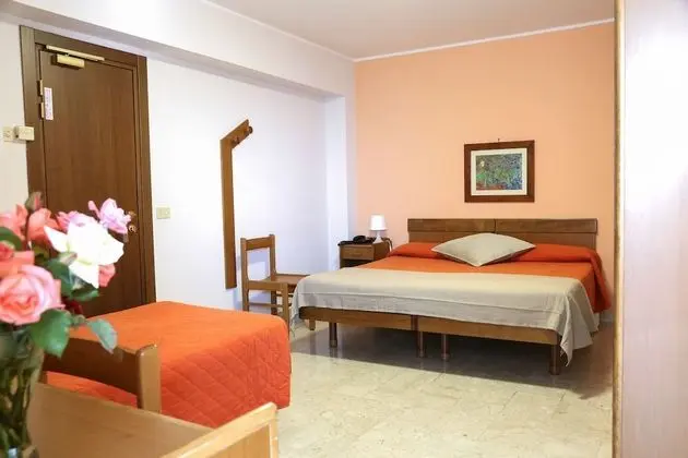 Dört Kişilik Oda
