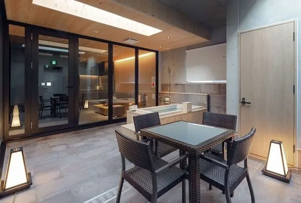 Executive Çatı Katı Süiti (Penthouse), Sigara İçilmez