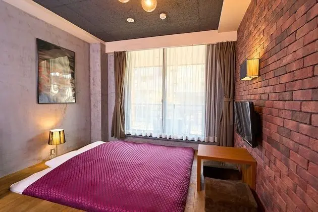 Design Oda, 1 En Büyük (King) Boy Yatak, Balkon (MINI ROOM)