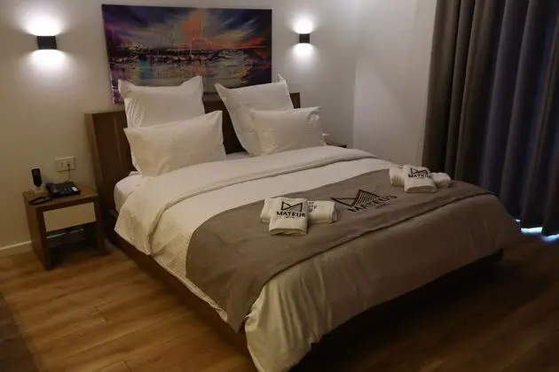 Tek Büyük Yataklı Oda, Dağ Manzaralı