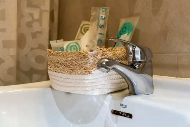 City Tek Büyük veya İki Ayrı Yataklı Oda