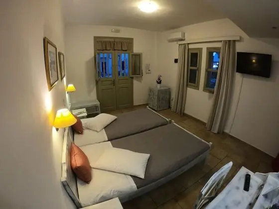 Üç Kişilik Oda