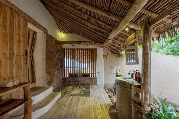 Oda (Deluxe Lodge)